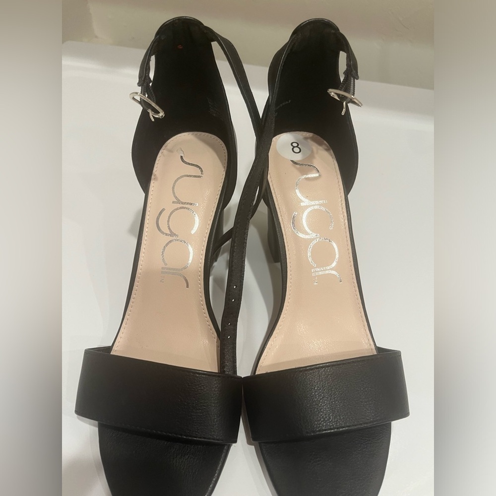 Sugar‎ women’s hells size 8